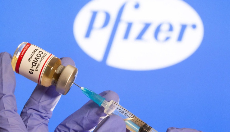 ब्रिटेन: Pfizer की Corona vaccine से बीमार हुए दो लोग, स्वास्थ्य विभाग ने जारी की ये चेतावनी