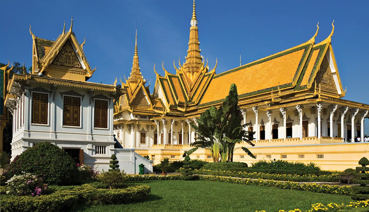 places to visit in cambodia in november,cambodia travel in november,angkor wat november,sihanoukville beaches,phnom penh attractions,tonlé sap lake,battambang shadow puppetry,koh rong island,kulen mountain cambodia,kratie dolphins mekong,kep culinary experiences,bokor national park history,cambodia weather in november,cambodia tourist destinations,cambodia cultural sites