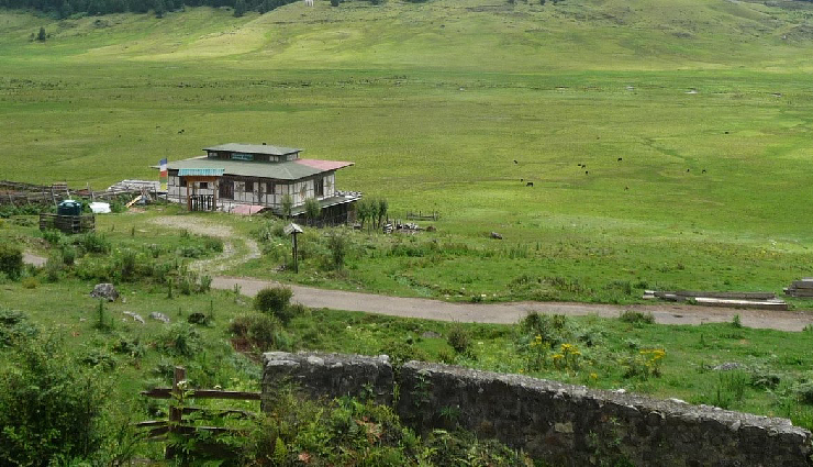 must visit places in bhutan,bhutan tourist attractions,landmarks in bhutan,bhutan travel destinations,famous places in bhutan,bhutanese forts and monasteries,bhutan trekking spots,bhutanese cultural sites,bhutanese heritage landmarks,exploring bhutan beauty,bhutanese architecture and traditions,discovering bhutan natural wonders,bhutan sightseeing spots,best places to visit in bhutan,bhutanese historical sites,bhutan travel experiences,bhutan tourism destinations,bhutanese shopping areas,bhutanese museums and landmarks