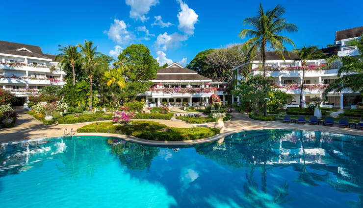 phuket,kids friendly hotels in phuket,pullman phuket arcadia resort,katathani phuket beach resort,centara grand west sands resort & villas phuket,thavorn palm beach resort,holiday inn phuket mai khao beach resort,amatara resort & wellness