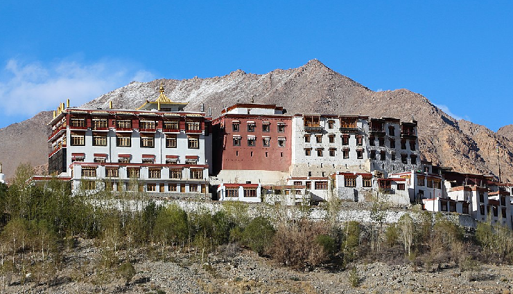 ladakh monasteries guide,surreal gompas in ladakh,amiable monastic sites,ladakh spiritual retreats,buddhist monasteries in the himalayas,ladakh cultural landmarks,picturesque gompas in ladakh,spiritual sites of ladakh,best monastic experiences in ladakh,iconic ladakh gompas