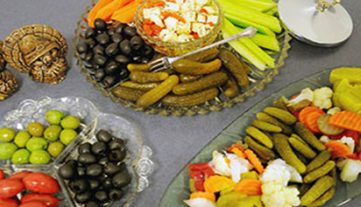 dark-coloured soda,avocados and bananas,canned foods,whole wheat bread and brown rice,packaged,instant and premade meals,diary,oranges and orange juice,processed meats,pickles,olives and relish,tomatoes,food harmful for kidney,kidney tips,Health tips,fitness tips