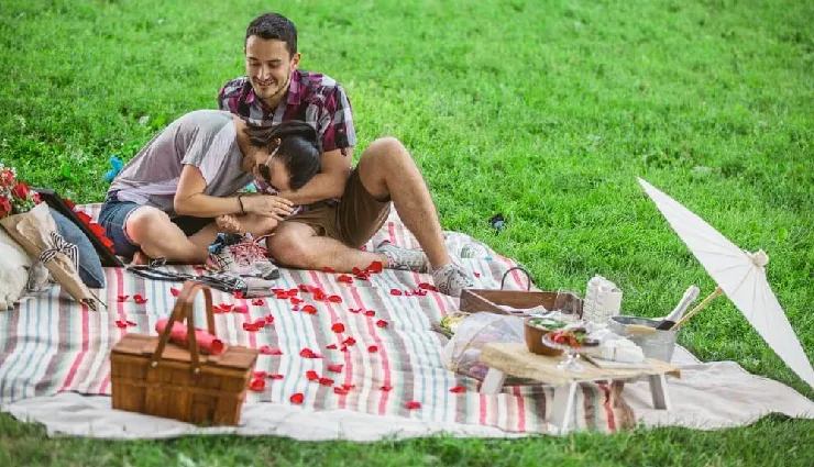 ways to show appreciation,express gratitude without words,thoughtful gestures of appreciation,meaningful ways to say i appreciate you,simple ways to show gratitude,appreciation ideas,nonverbal appreciation,creative gratitude expressions,actions speak louder than words,show someone you care