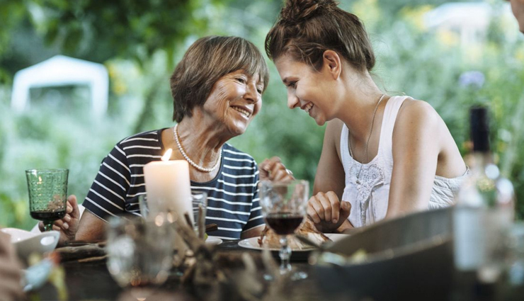 Mothers Day 2023 : मां को फील कराना चाहते हैं स्पेशल, लें इन आइडियाज की मदद mothers day celebration,making mother feel special,heartfelt mothers day celebration,mothers day gifts,mothers day messages,quality time with mother,mothers day surprises,expressing love and gratitude,thoughtful mothers day ideas,memorable mothers day