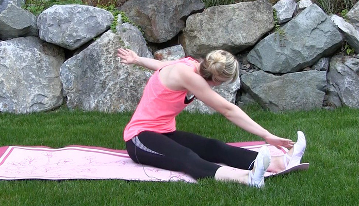 abs exercises,8 abs exercises,pilates saw,tummy tack,dolphin dives,sit-ups with extensions,frankenstein abs,3-point hops,scale pose,side-crunch push-ups,healthy exercises,Health,Health tips