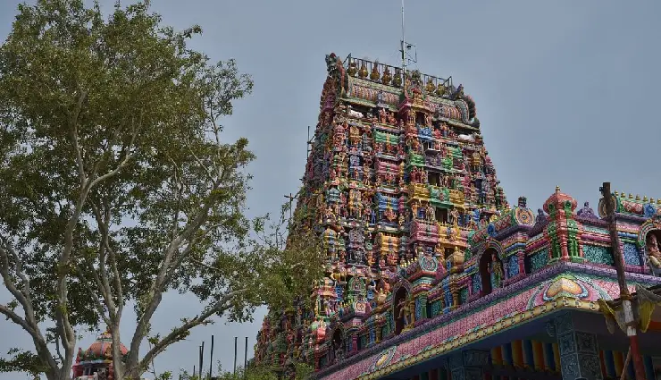 ganesh chaturthi 2025,vinayaka chaturthi,ganesh festival india,ganesh visarjan,lord ganesha celebrations,ganesh chaturthi destinations,eco-friendly ganesha idols,modaks and laddoos,ganesh chaturthi pandals,ganesh chaturthi travel guide