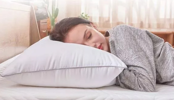 supreme sleeping pillows science,choosing the right pillow for restful sleep,sleep science behind supreme pillows,pillow technology for a good nights sleep,the science of comfortable sleeping pillows,restful slumber with supreme pillows,pillow materials and sleep quality,pillow ergonomics and sleep support,best pillows for a peaceful sleep,scientifically designed sleeping pillows