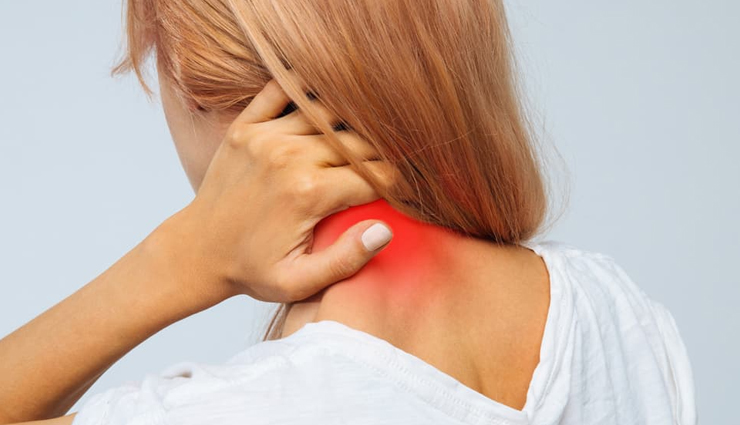 5 Ways To Treat Pinched Nerve in The Neck at Home