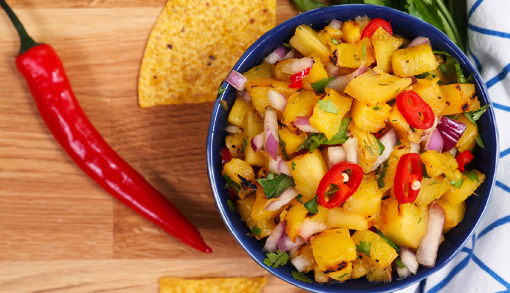 pineapple salsa,pineapple salsa recipe,spicy grilled pineapple salsa recipe,recipe