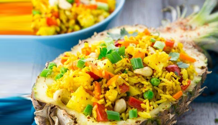 pineapple fried rice,pineapple fried rice recipe,hunger struck,food,easy recipe