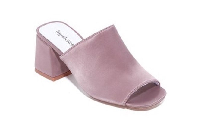 fashion tips,these shoes are made for jeans in spring,spring footwear fashion,footwear fashion