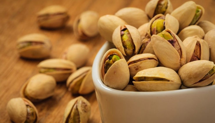 benefits of dry fruits,dry fruits,cashew,almond,figs,raisins,Health tips,healthy living