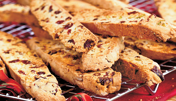 Recipe- Crispy and Crunchy Cranberry Pistachio Biscotti
