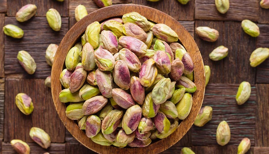 7 Amazing Health Benefits of Pistachios