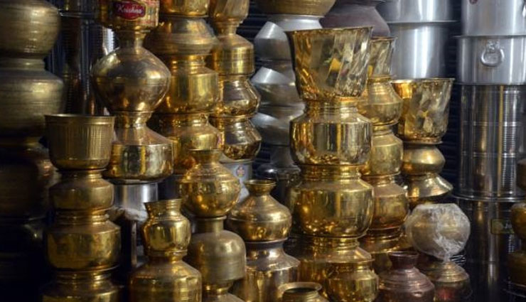 dhanteras puja,dhanteras puja 2021,brass utensils are shubh,dhanteras puja vidhi,shopping of brass brass utensils,dhanteras shoppng ,धनतेरस 2021
