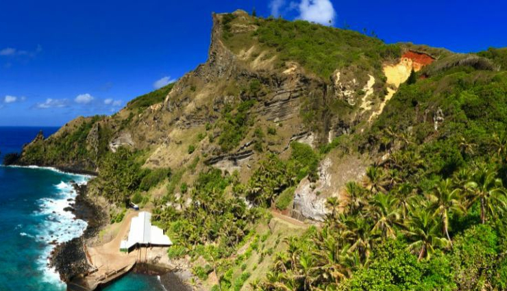 dangerous islands,dangerous islands to visit around the world,travel,holidays,travel guide