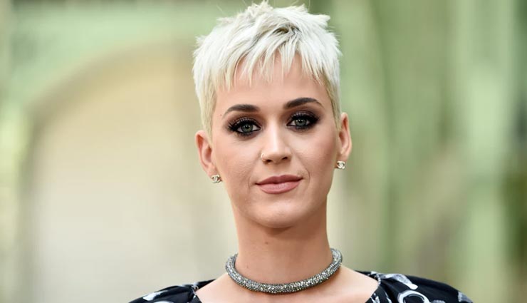 ये 4 हेयरस्टाइल रहेगी आपके छोटे बालों के लिए परफेक्ट, बनाएगी लुक को आकर्षक