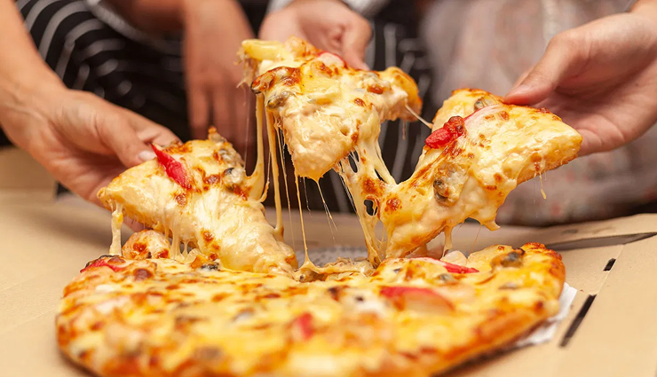 paneer cheese pizza,paneer cheese pizza recipe,hunger struck,food,easy recipes,kids recipes