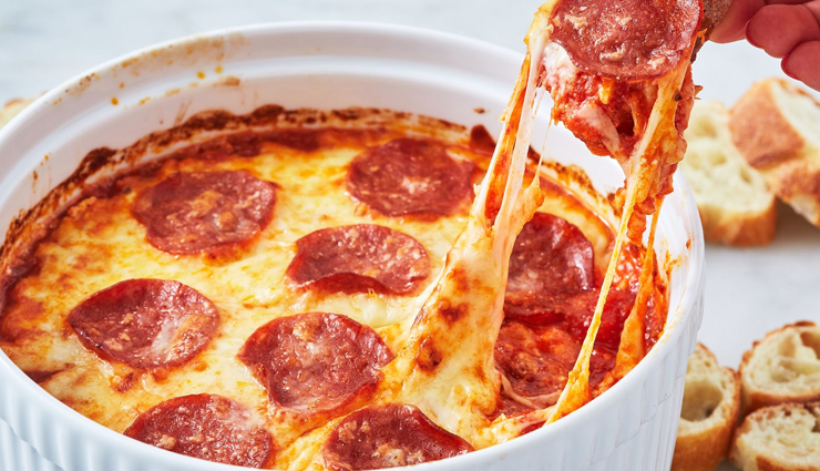 Recipe- Mouthwatering Hot Mushroom and Pepperoni Pizza Dip
