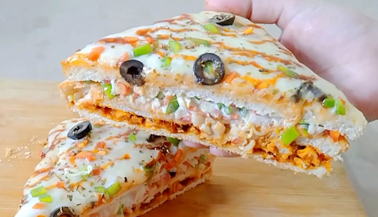 fathers day,pizza sandwich recipe,flavorful breakfast idea,quick and easy recipe,fathers day breakfast,gooey cheese sandwich,homemade pizza sandwich,delicious morning meal,celebrate dad with pizza sandwich,easy fathers day recipe