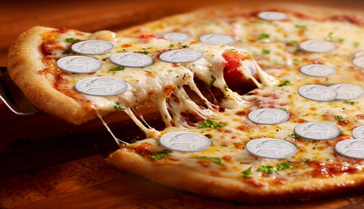 आखिर क्यों यहाँ के लोग विदेश से मंगाते है पिज्जा, फ्लाइट से की जाती है डिलीवरी