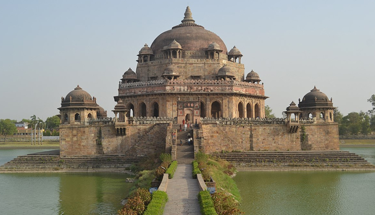 these places of bihar are no less than a wonder millions of tourists reach every year,holiday,travel,tourism