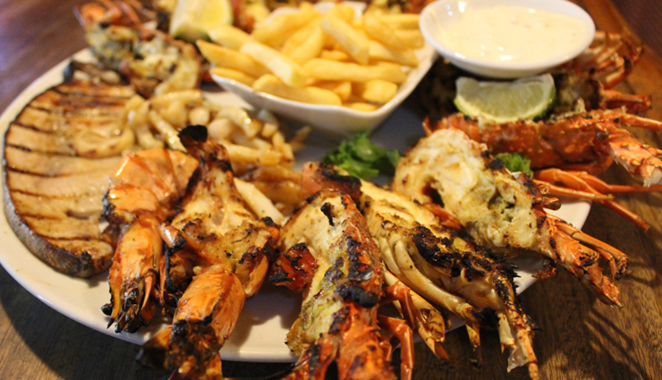 skybar,chocolate tasting,live music show at republic,national museum,local food at buka or country kitchen,accra,places to visit in accra