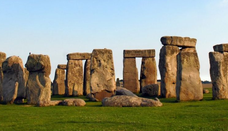 the eden project,durham cathedral,big ben,stonehenge,warwick castle,england,places to visit in england,attractions in england