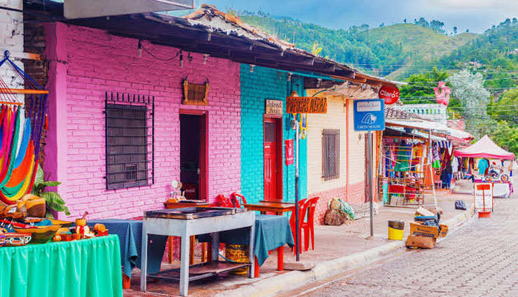 eye catching sights in honduras,honduras,places in honduras,copan ruins,pico bonito national park,utila,jeannette kawas national park,roatan