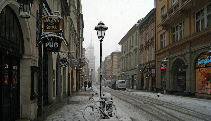 market square,wawel castle,planty park,barbican,florianska street,krakow,poland,places to visit in krakow,attractions in krakow