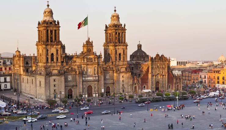 places to visit in mexico,mexico,attractions in mexico,la catedral metropolitana,mexico city,teotihuacan,state of mexico,the beaches of tulum,quintana roo,cenotes,yucatan peninsula,hierve el agua,oaxaca