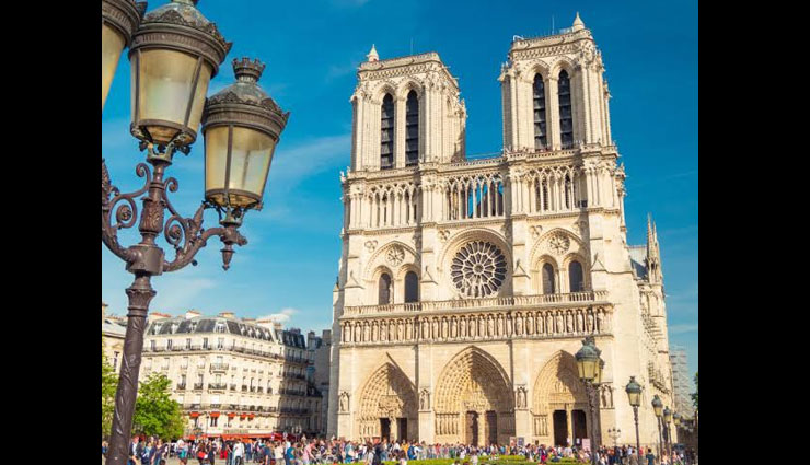 attractions to visit in paris,places in paris,paris,eiffel tower,arc de triomphe,paris tuileries garden,louvre museum,palais garnier