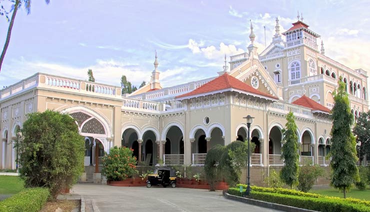 pune,things to do in pune,places to visit in pune,osho meditation park,breakfast in viman nagar,shaniwarwada,dagdusheth,aga khan palace