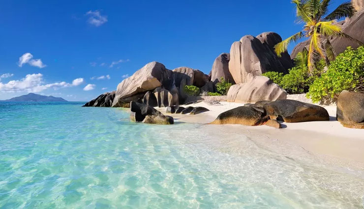 seychelles,activities to do in seychelles,places to visit in seychelles,port glaud waterfall,takamaka rum distillery,zip lining and rock climbing,vallee de mai,anse lazio