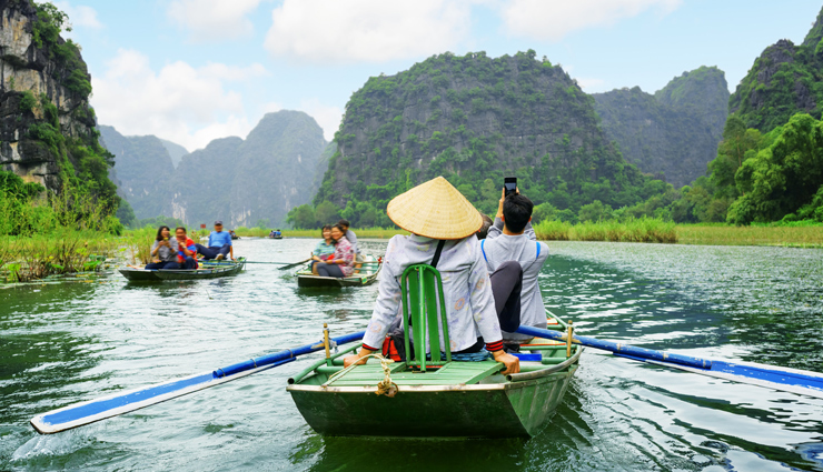 vietnam,places to visit in vietnam,family places in vietnam,hoi an,danang,phu quoc,mui ne,halong bay