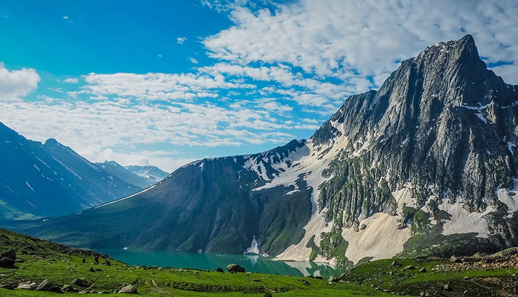 भारत में लेना चाहते हैं विदेशी जगहों का आनंद, आज ही करें इन जगहों की प्लानिंग