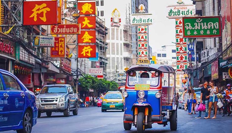 places to avoid in bangkok,bangkok travel tips,bangkok,khaosan road,patpong,nana plaza,soi cowboy,grand palace