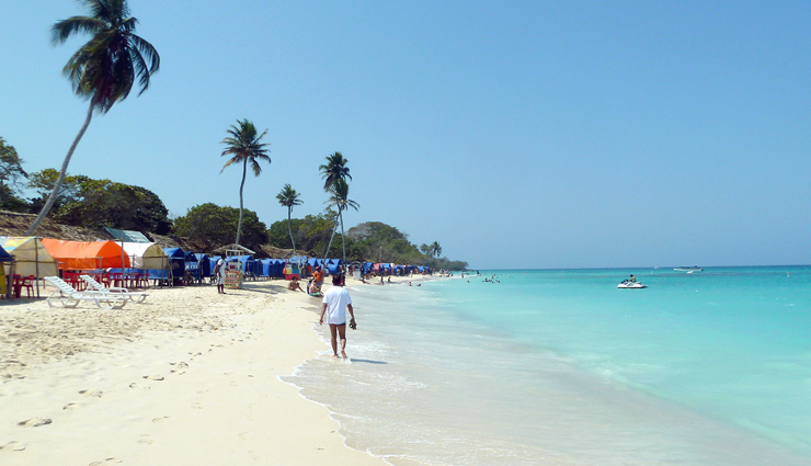 cartagena,cartagena travel,cartagena tour,cartagena tour and travel,colombia,ciudad amurallada,castillo de san felipe de barajas,playa blanca,museo de oro,mercado de bazurto,party on a chiva,dance salsa at one of the city best bars,travel,travel guide