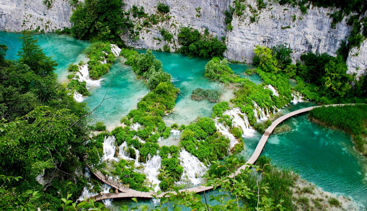 beautiful places,breath taking waterfalls,natural wonders,travel,holidays,travel guide,travel tips