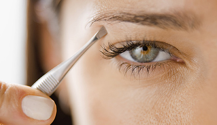 method to pluck eyebrows,eyebrow care tips,beauty tips,makeup tips