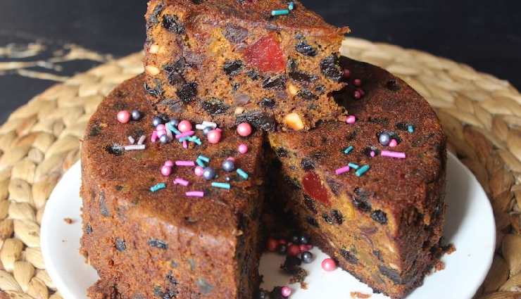 क्रिसमस की धूम के बीच स्वादिष्ट प्लम केक के साथ मनाएं जश्न, खुशियों को लग जाएंगे पंख #Recipe 