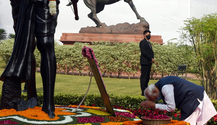 झारखंड के दौरे पर PM मोदी : बिरसा मुंडा की प्रतिमा पर किया माल्यार्पण, शुरू की पीएम जनजातीय आदिवासी न्याय महाअभियान की