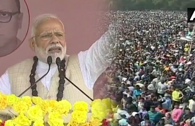 पश्चिम बंगाल : रैली के दौरान ऐसा क्या हुआ सिर्फ 14 मिनट में ही खत्म करना पड़ा PM मोदी को अपना भाषण