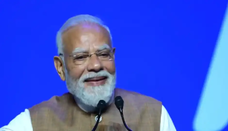 पेरिस में PM मोदी का संबोधन: 12 वर्षों में 35 गुना बढ़ा निर्यात, भारत बना दुनिया का दूसरा सबसे बड़ा मोबाइल निर्माता, गिनाईं बड़ी उपलब्धियां