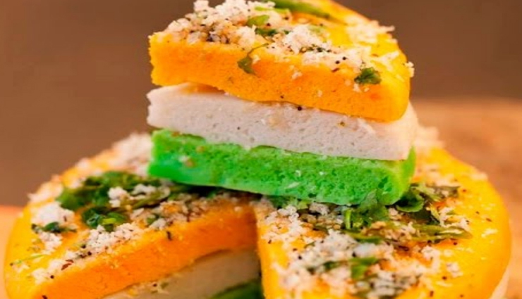 ब्रेकफास्ट में नयापन लाएगा 'पोहा ढोकला', देगा बेहतरीन स्वाद #Recipe