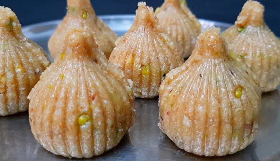 पोहा मोदक : अब तक नहीं आजमाया है इस मिठाई को तो यह गणेशोत्सव है इसके लिए बेहतरीन अवसर #Recipe