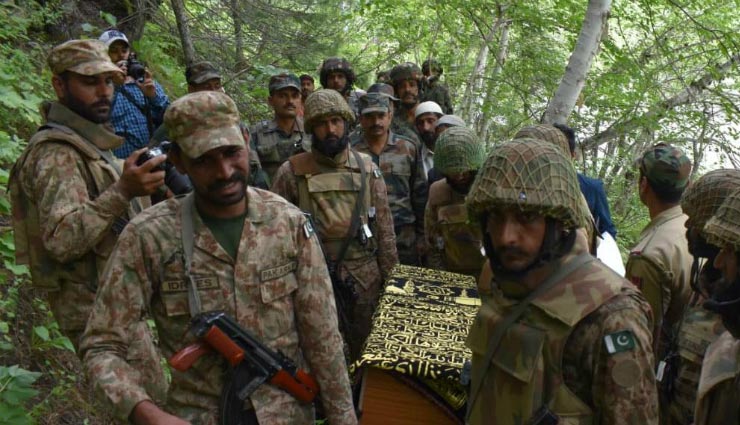LoC पर हलचल, पाकिस्तान ने तैनात किए 2000 सैनिक, भारतीय सुरक्षा एजेंसियां अलर्ट