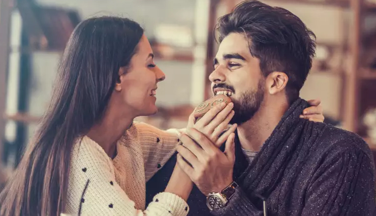 9 Signs That Prove Your Relationship With Polar Opposite Can Actually Work