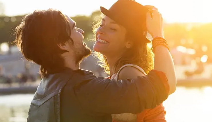 relationship with a polar opposite,challenging and exciting relationships,different personalities in relationships,effective communication in relationships,respect in relationships,finding common ground in relationships,factors to consider in choosing a life partner,entertaining relationships with polar opposites,little arguments in relationships,stepping out of your comfort zone in relationships,introducing your partner to new things,changing your outlook on life through relationships,unique advice in relationships,breaking routine in relationships,being less judgmental in relationships,discovering new attractive qualities in relationships