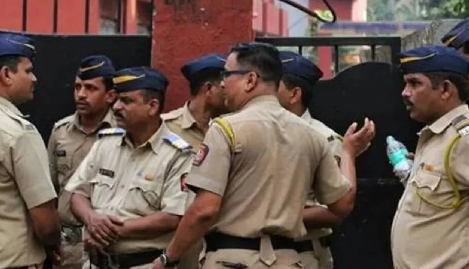 बेंगलुरु में अंतरराज्यीय लाल चंदन तस्करी का पर्दाफाश, 1.75 करोड़ रुपये का माल जब्त; 5 तस्कर गिरफ्तार